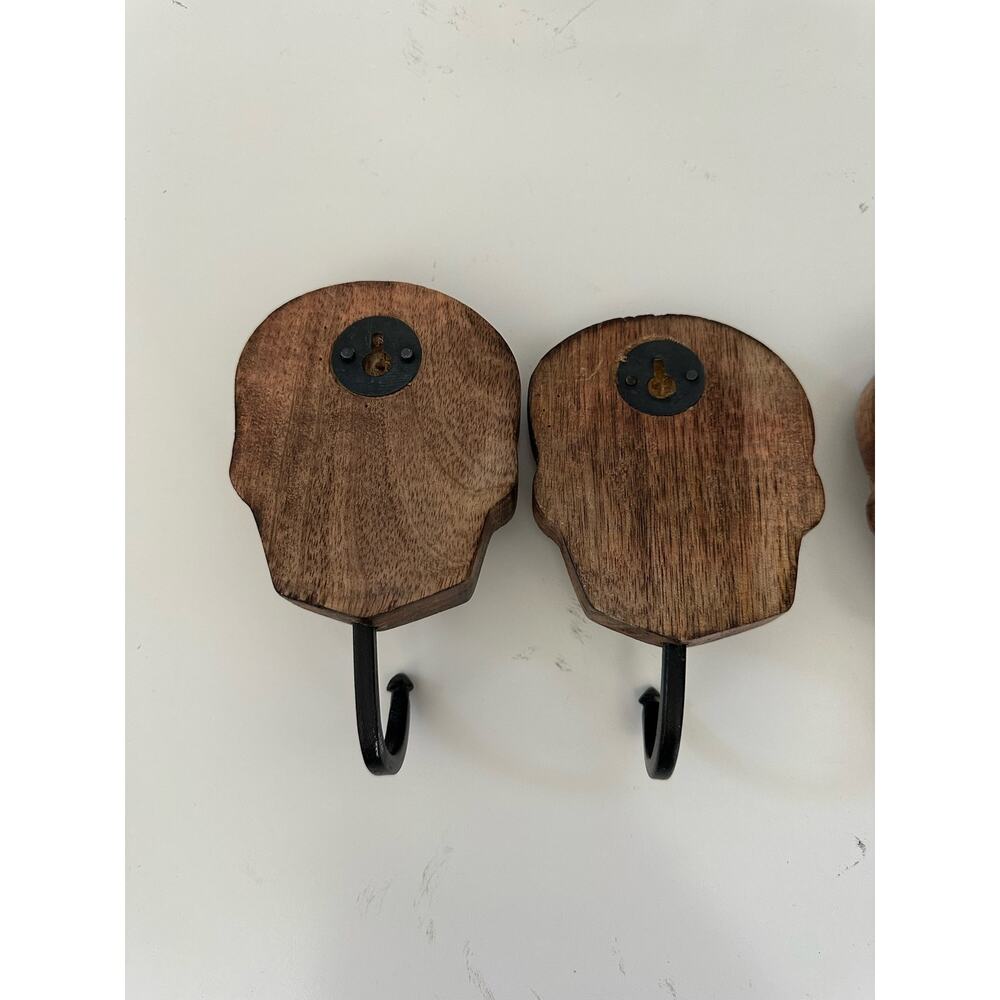 Halloween Skull Rustic Wood Hook Hangers - Picture 6 of 13